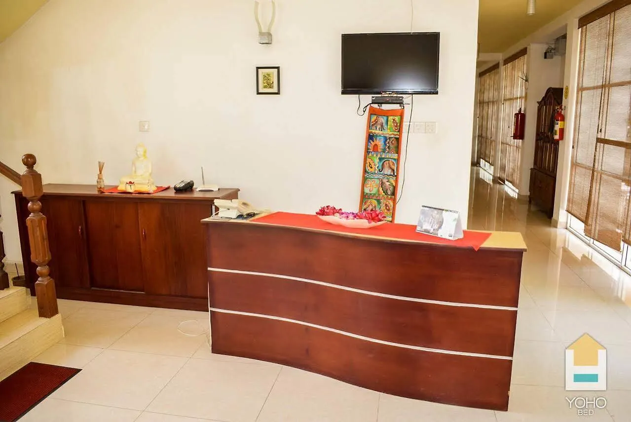 Rainbow Lagoon Villa Негомбо Отель