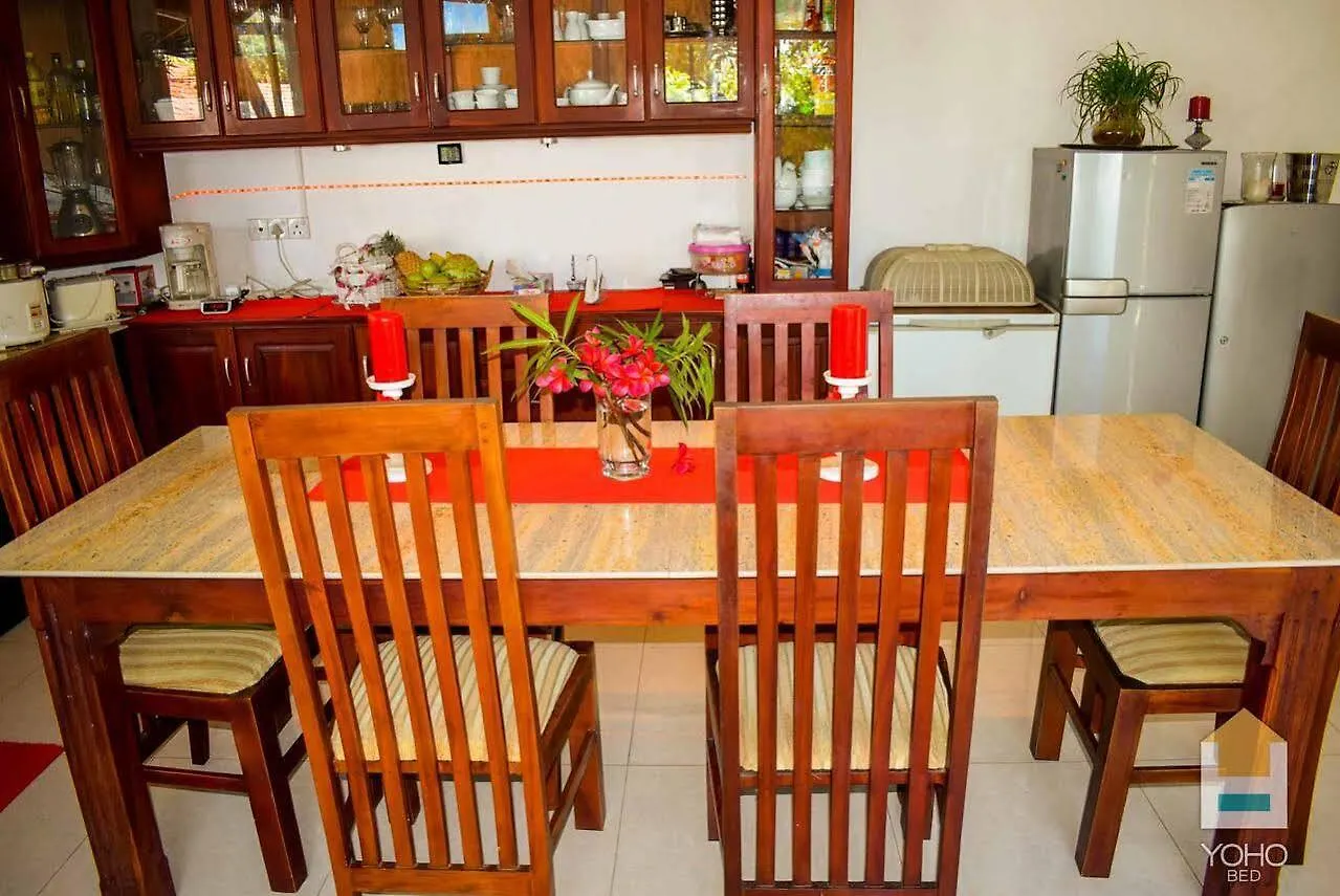 Отель Rainbow Lagoon Villa Негомбо