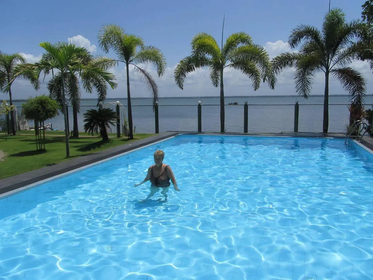 Rainbow Lagoon Villa Negombo 4*,  Sri Lanca